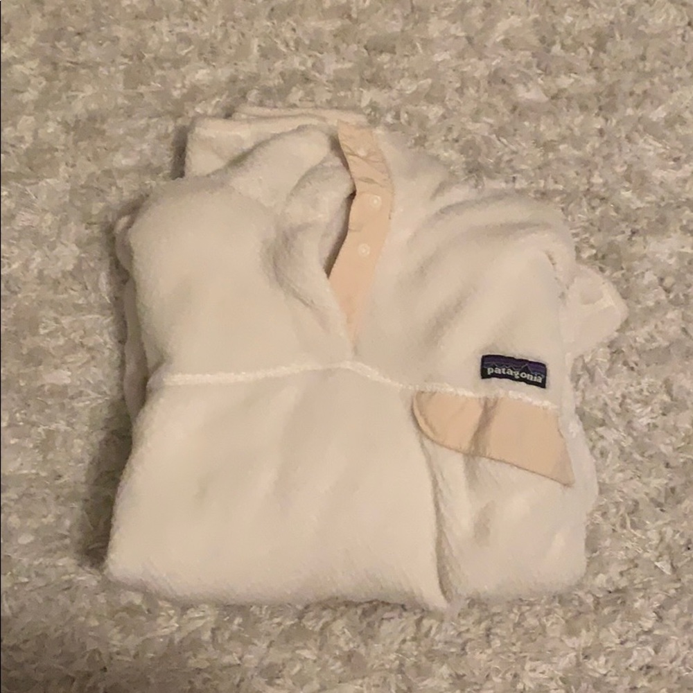 Patagonia fleece pullover